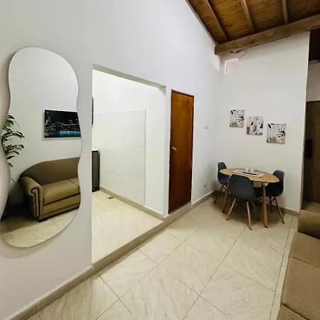 Apartamento En San Diego La Candelaria Cerca Al Centro De Medellin Exterior photo