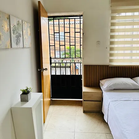 Apartamento En San Diego La Candelaria Cerca Al Centro De Medellin Exterior photo